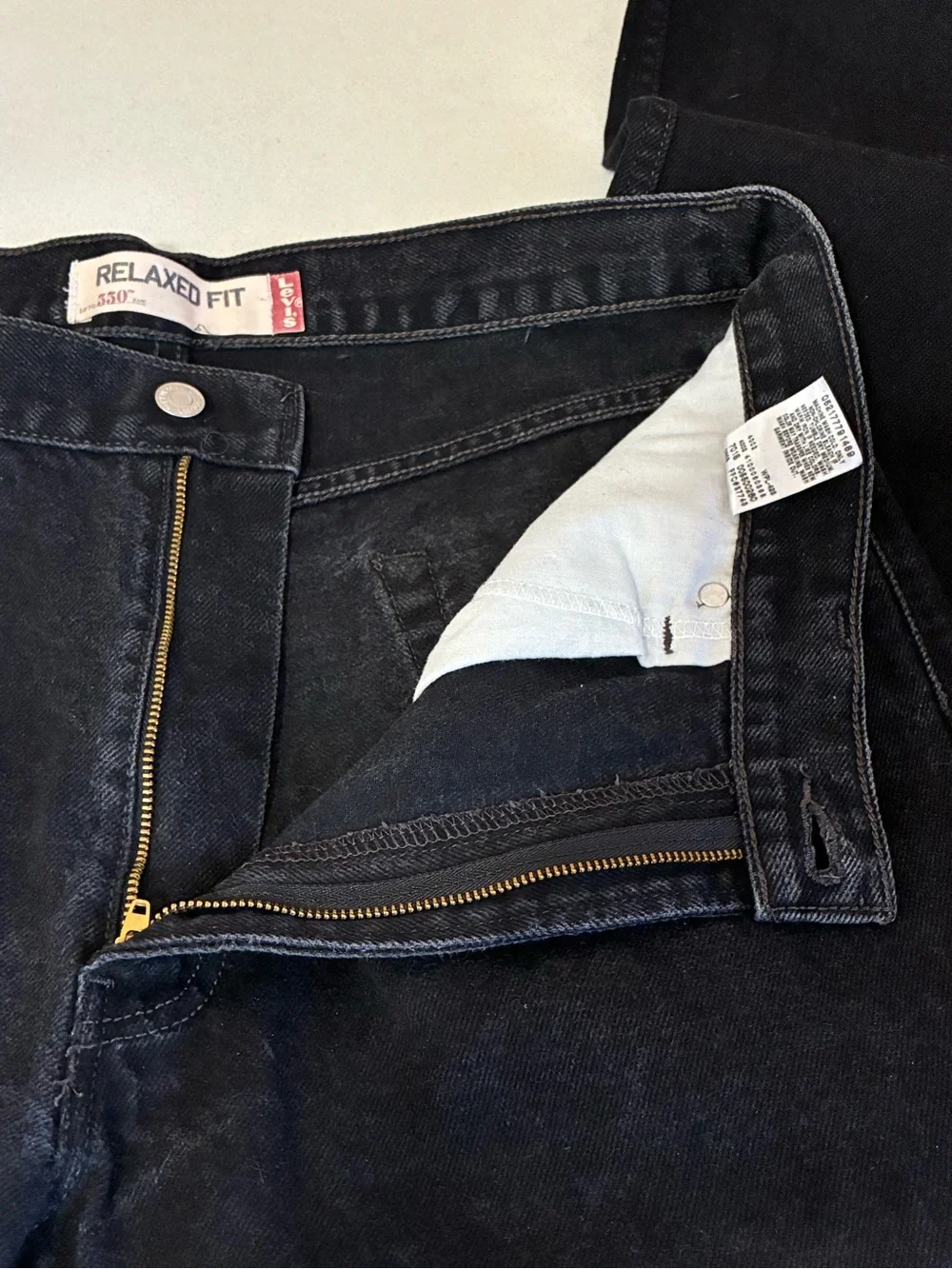 Vintage Levi's 550 Relaxed Fit Black Denim Jeans Mens 36x30 Made In Mexico